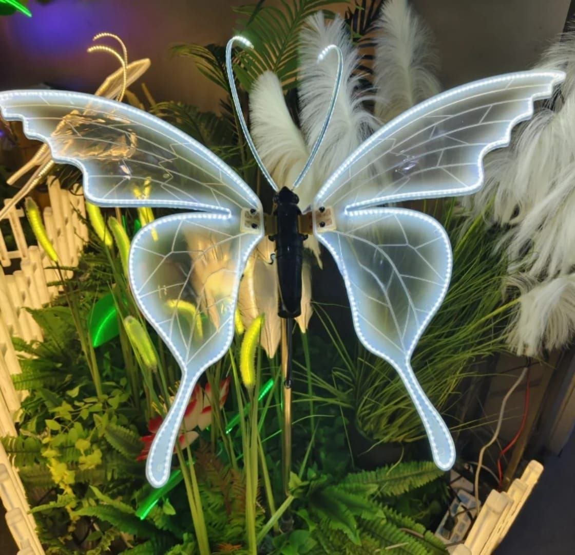 MARIPOSA CON MOVIENTO